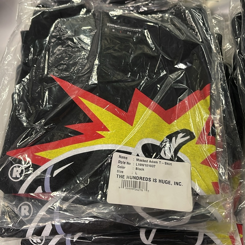 NWT The Hundreds x Obsidian Adam Bomb Gas Mask T-Shirt Men’s Various Sizes - Picture 4 of 4